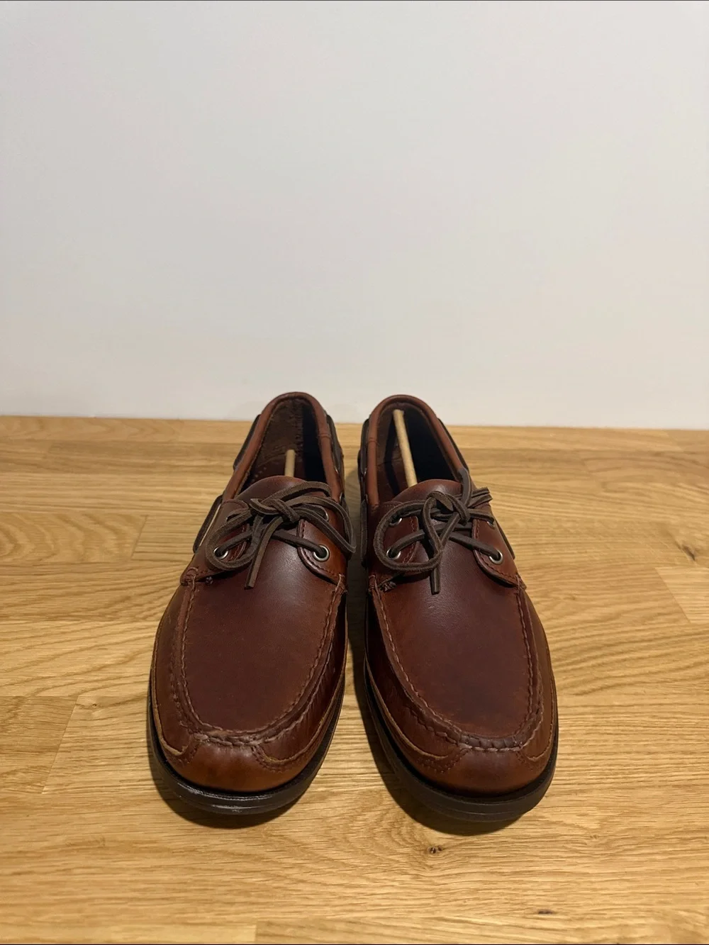 Brand new size 9 Sebago Men's Chestnut Brown Leather Boat Shoes